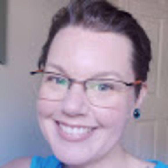 Meet your Posher, Sarah - Picture 1 of 1